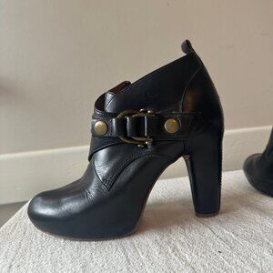 Vintage Frye Ankle Boots (8.5)